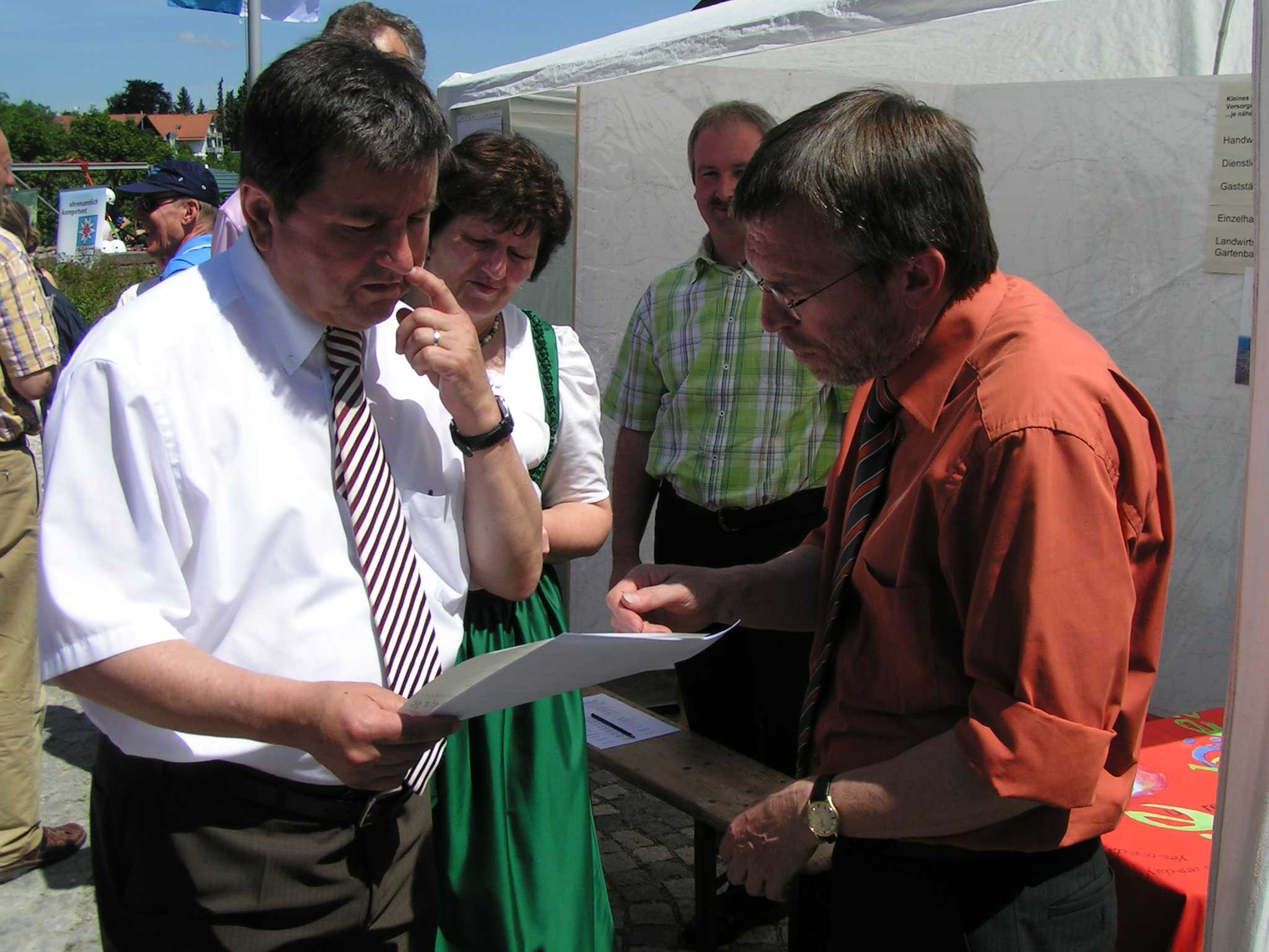 Am Stand der Gemeinde Windberg2.jpg